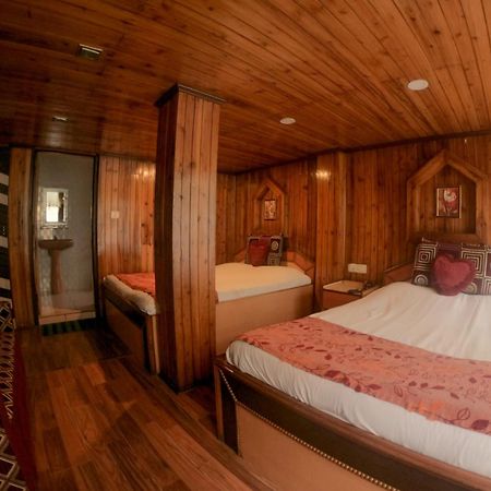 Grg Broadway Mall Road Darjeeling By Royal Collection Hotel Bagian luar foto