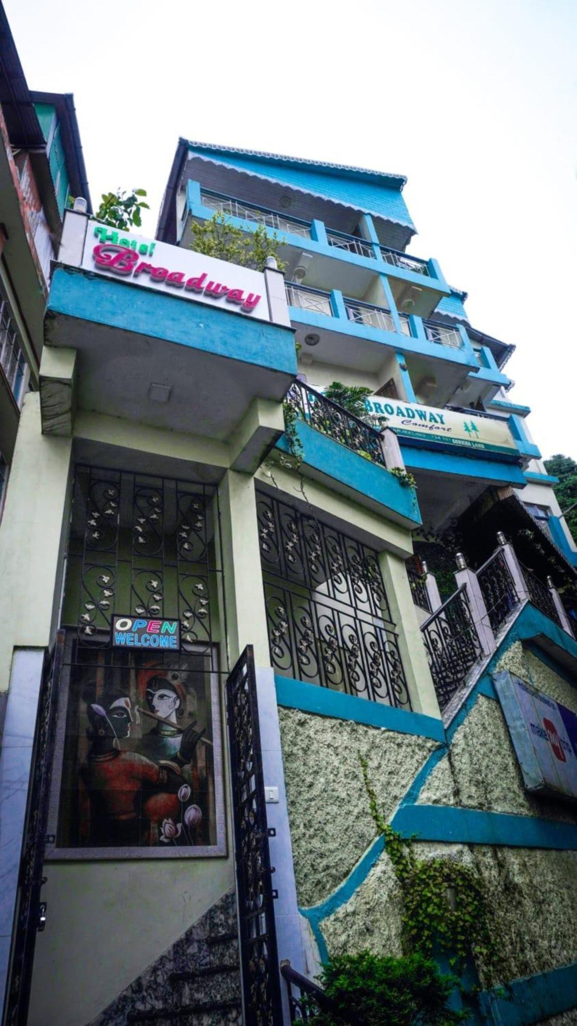 Grg Broadway Mall Road Darjeeling By Royal Collection Hotel Bagian luar foto