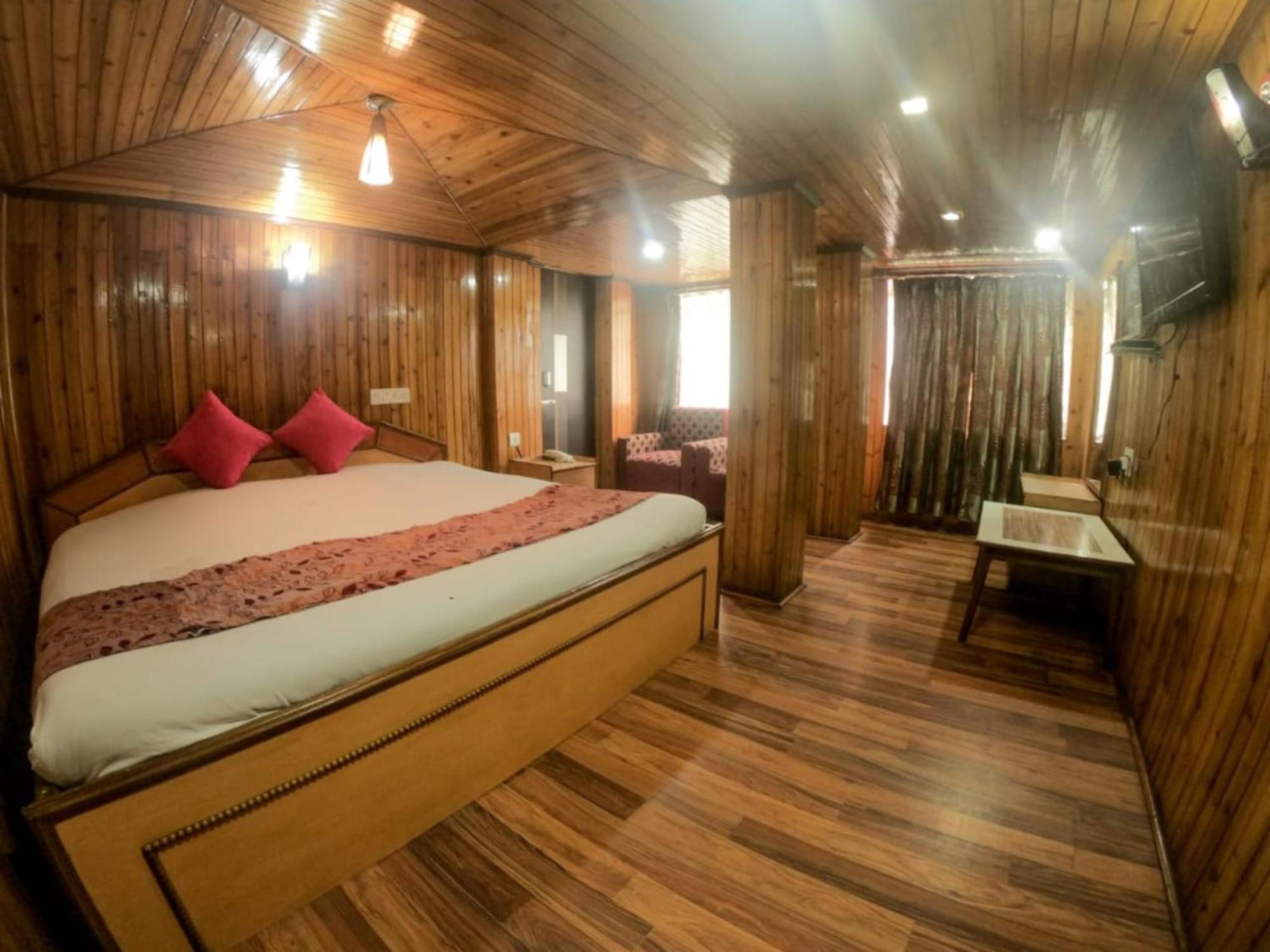 Grg Broadway Mall Road Darjeeling By Royal Collection Hotel Bagian luar foto